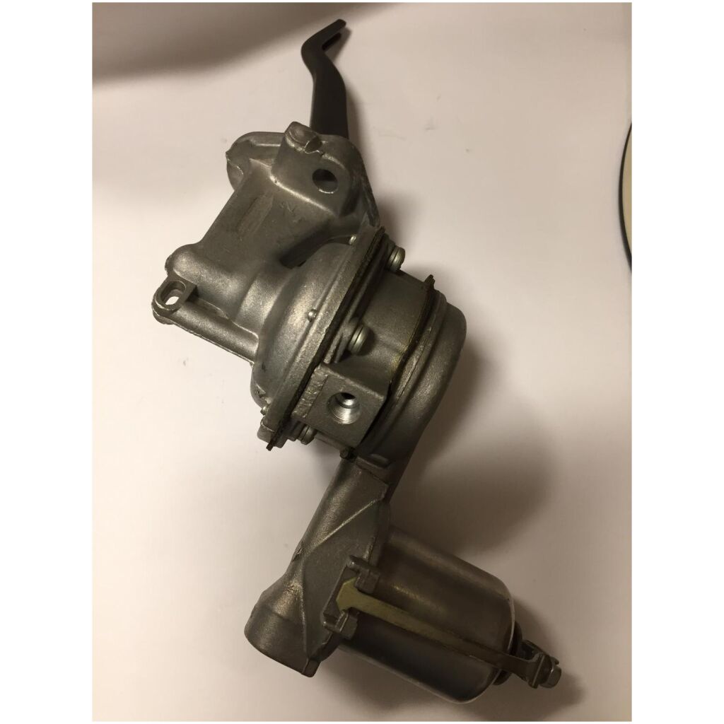 BRÄNSLEPUMP IHC V8 1958-66 , 266-391cui RENOVERAD AV NAPA , CARTER MO-1063