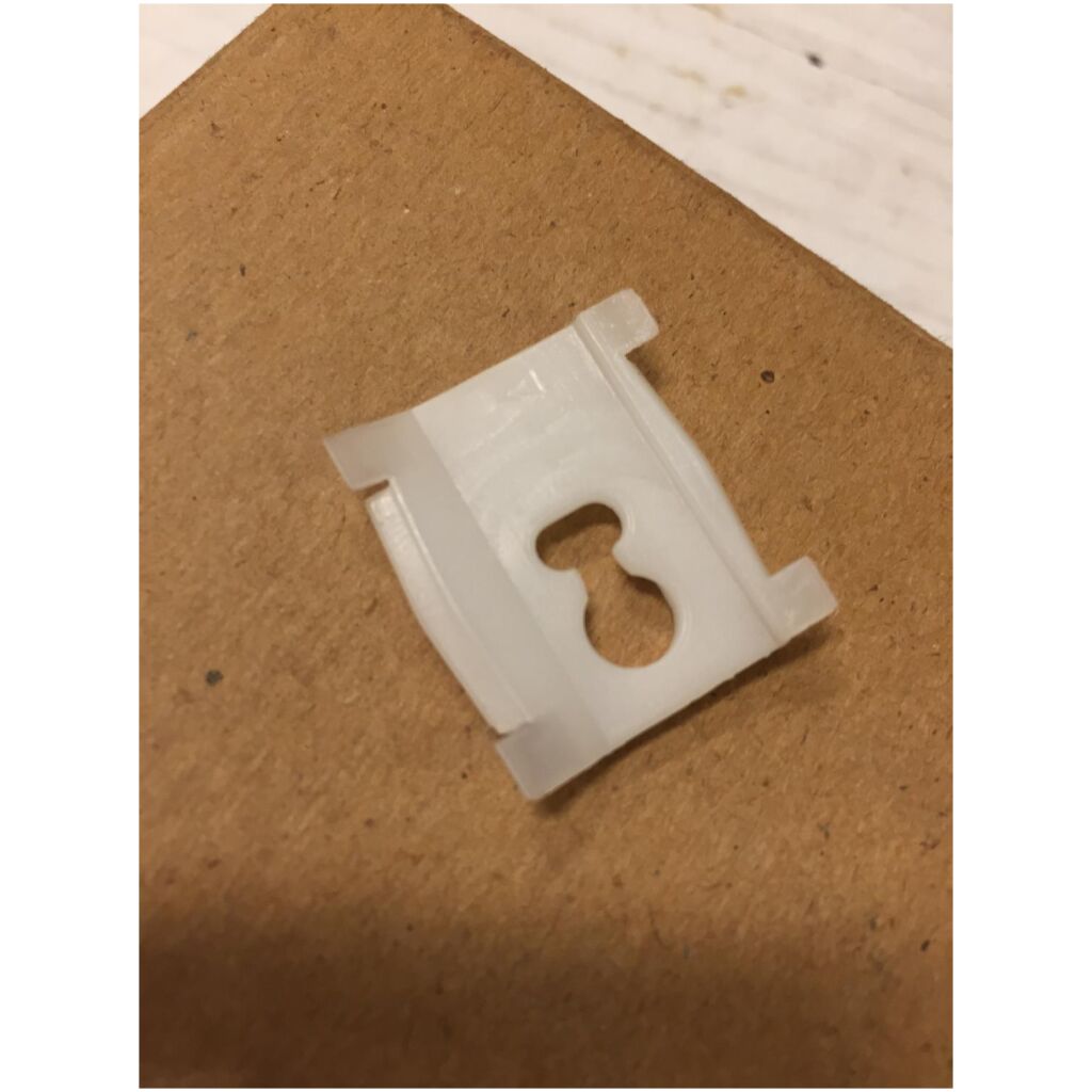 Clips lister Buick Chevrolet Caprice 1982 , 13276 , 20184550