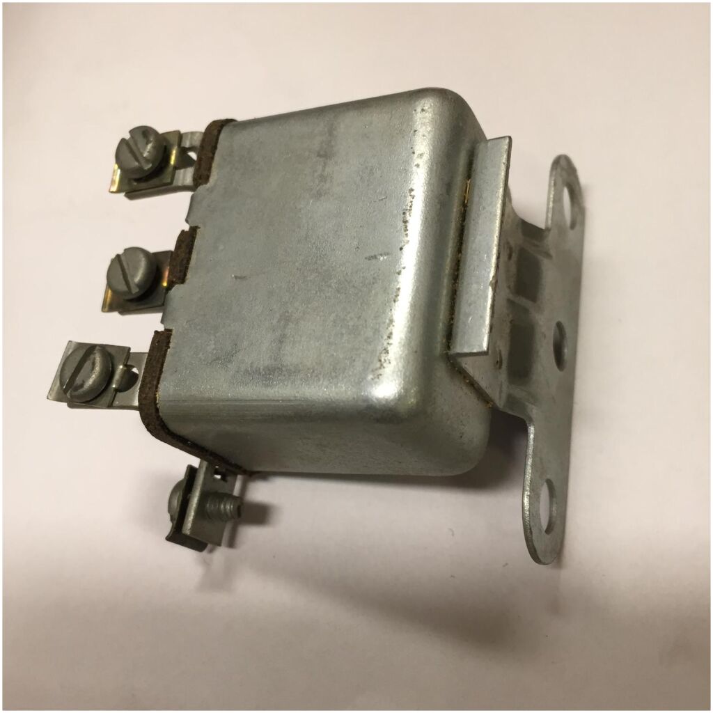 SIGNALRELÄ 6V KAISER & FRAZER 1947-48 , PREFERRED ERS CHRYSLER 202467