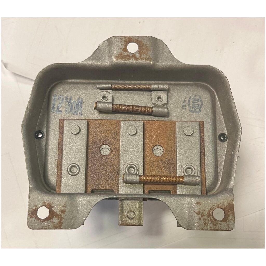 Laddningsrelä 12v Ford 1956-65, Case 1973-1980, Cat 1966-81, VR412 F-51,