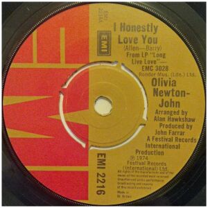Olivia Newton-John - I Honestly Love You (7, Single)