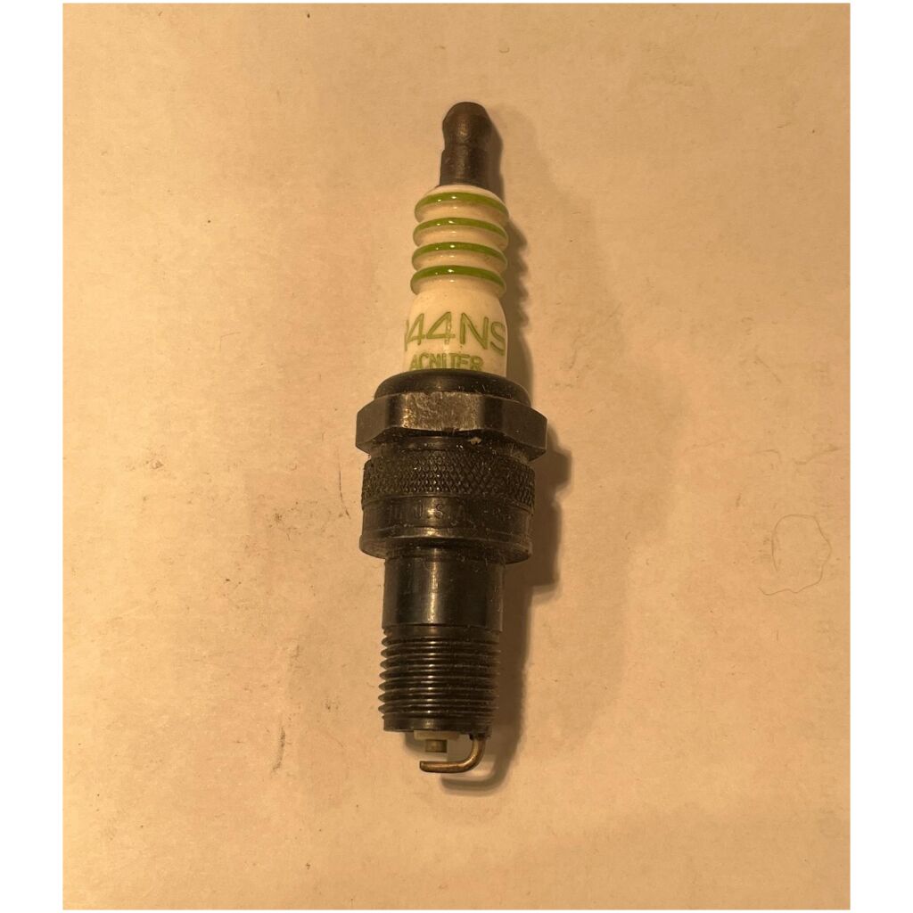 Tändstift AMC MOPAR GM USA Ford 1965-94 AC Delco R44NS