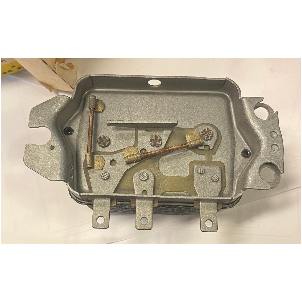 Laddningsrelä 6V positive Stude Packard, Nash 1950-55, Delco Remy 1118828c