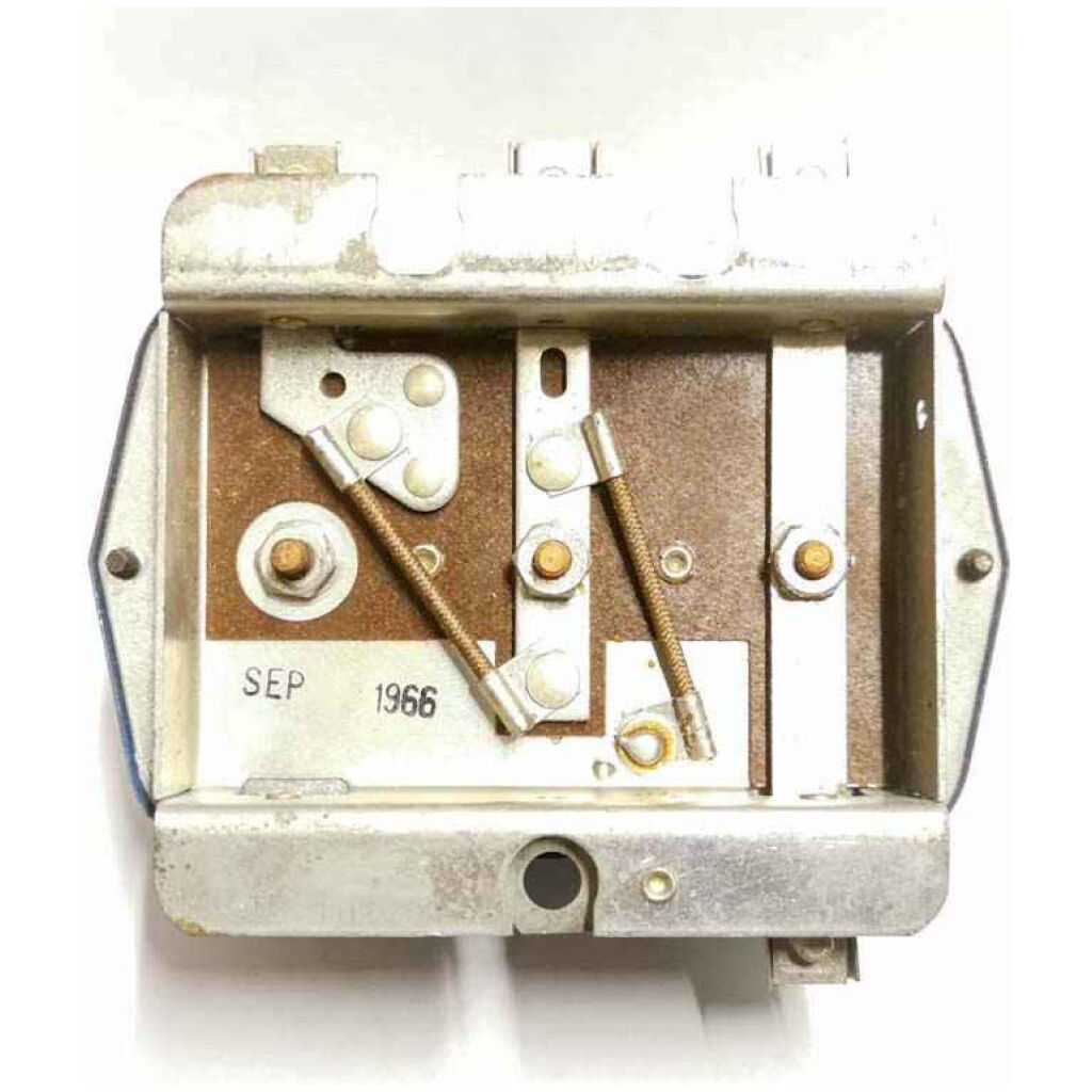 Laddningsrelä 6V pos grd heavy duty renoverat 1966/09 , Wizard L3671