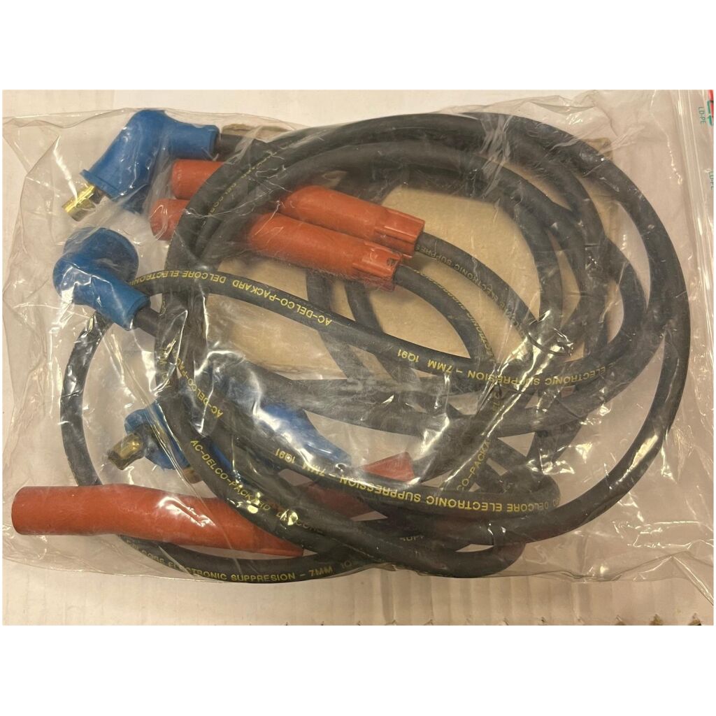 Tändkabelsats 7mm 4-cylinder , Delco 12350866 , 724N