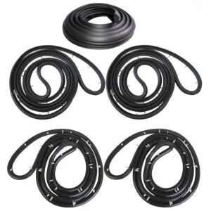 Gummilistsats 1967-68 4dr sedan Buick Chevrolet Oldsmobile Pontiac