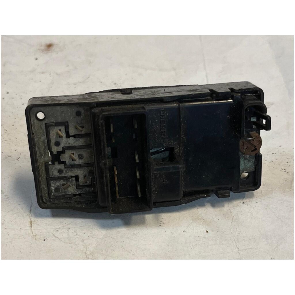 Switch framdörr elhissar Chev S10 Blazer Sub Tahoe GMC Jimmy 1995-02, J13M-9616