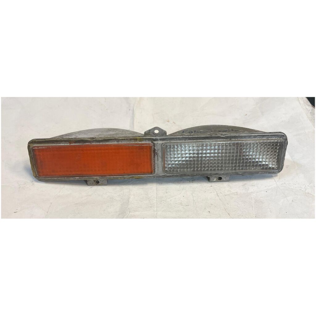 Front vänster blinkers parkeringsljus Olds Delta 88 & 98 1977-79 GM 5968321-A LH
