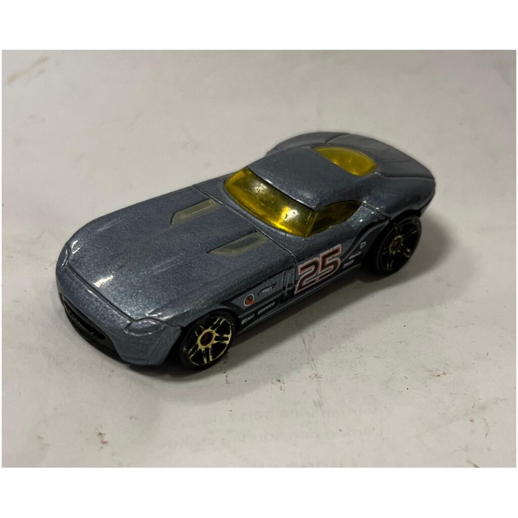 Fast FeLion - Hot Wheels 1/64