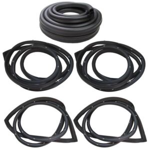 Gummilistsats 1976-77 4dr sedan Chrysler Dodge Plymouth
