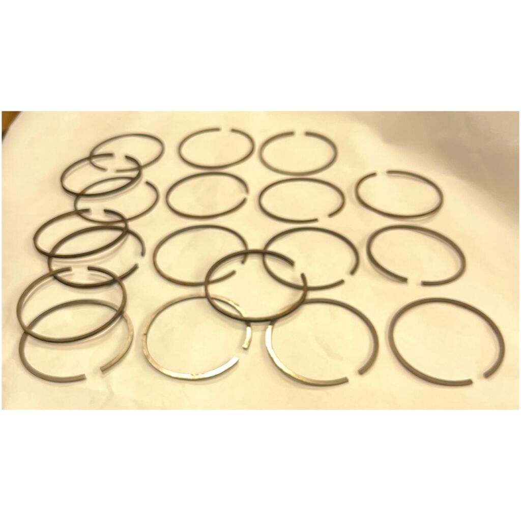 Kolvringsats Ford V8 Flathead 60hkr 1937-1940 Ford 82AS-6149-E 0.20 oversize NOS