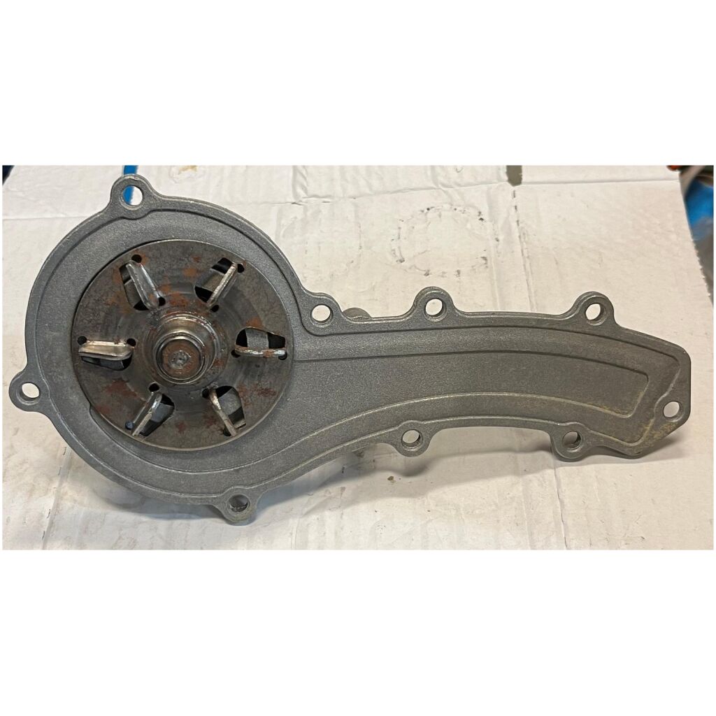 Vattenpump Mopar 135-153 1981-1990 , Carter / TRW FP1624
