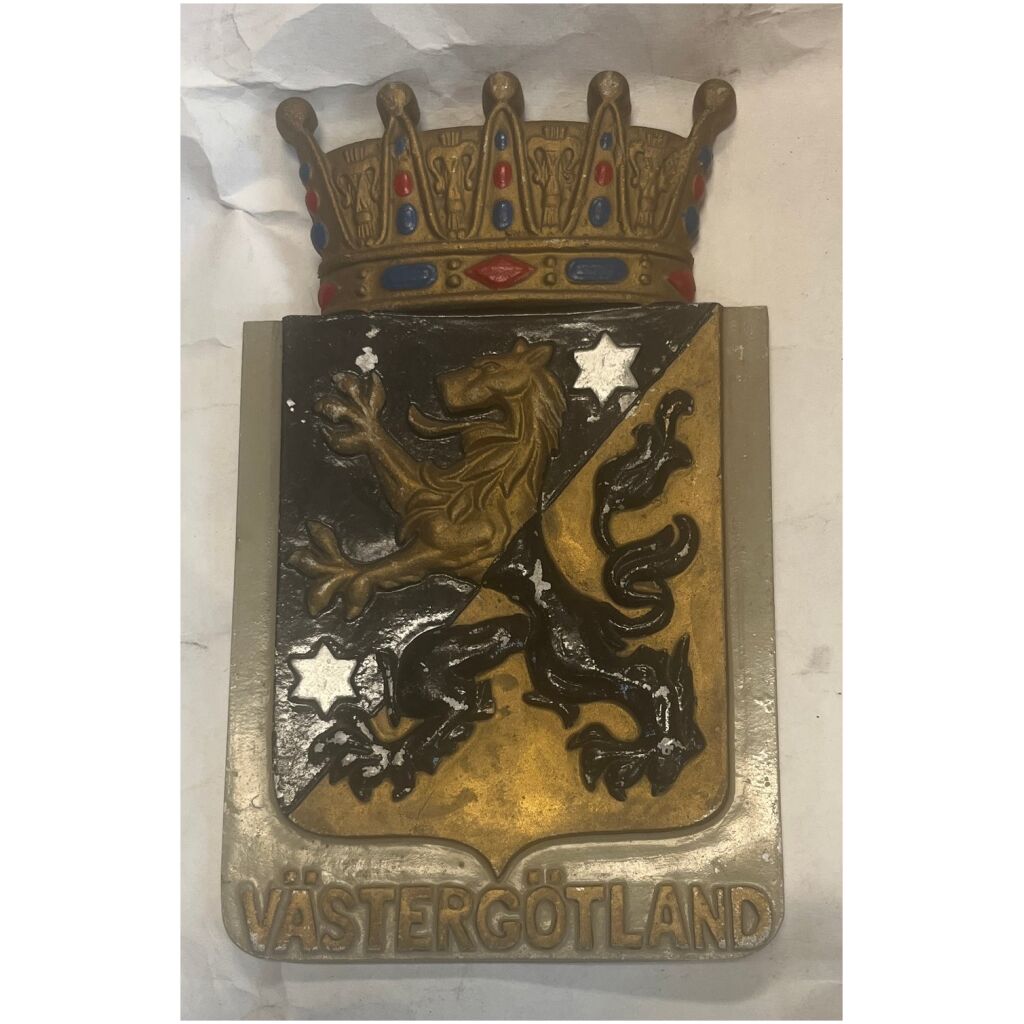 Västergötland vapensköld landskapssköld i gjutmetall ca 26x16 cm