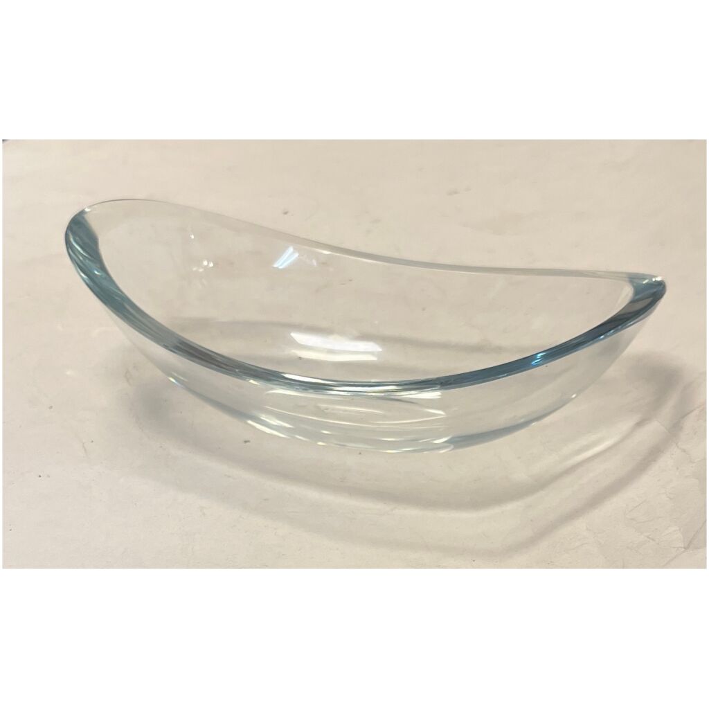 Serveringsskål tjockt glas 22cm lång 12cm bred ca 6-7cm hög