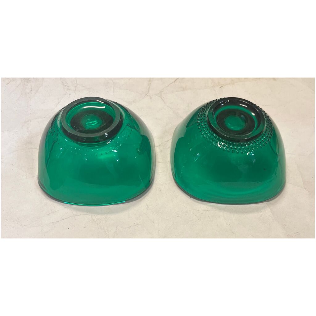 2 ljusstakar i grönt glas12x5cm