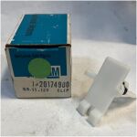 Clip isolering trim bakruta Pontiac Bonneville , GM gr.11.120 20174900