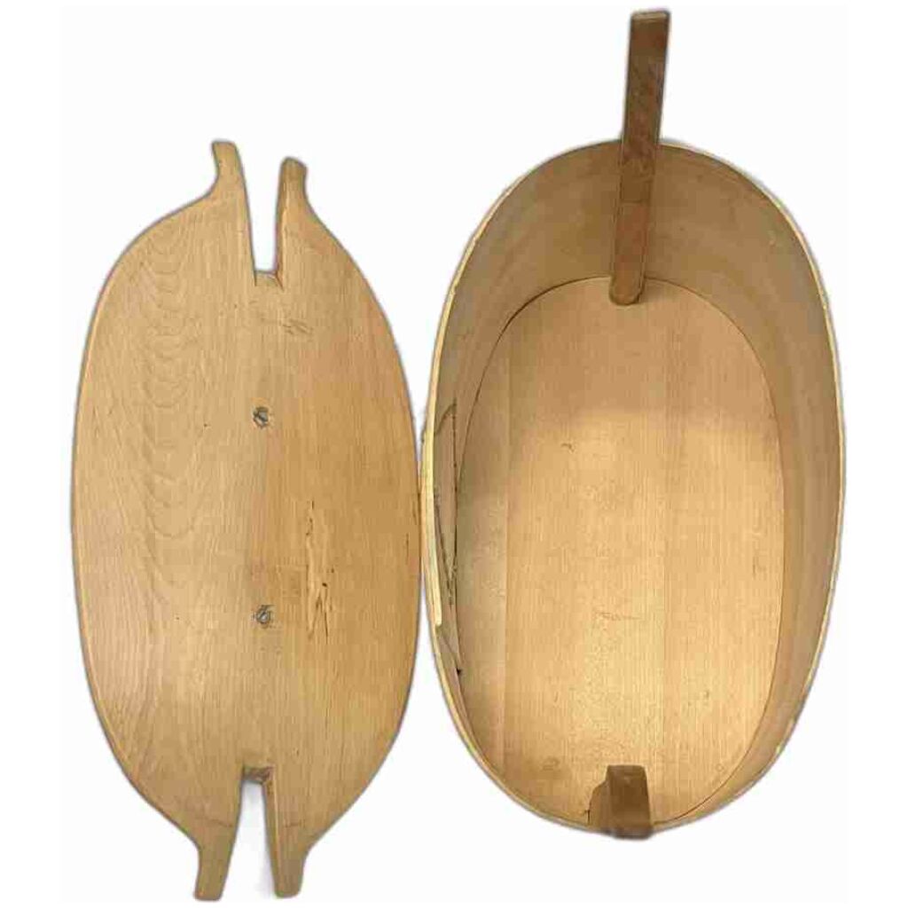 Svepask i björk till förvaring 27cm bred 16cm hög signerad F Huss