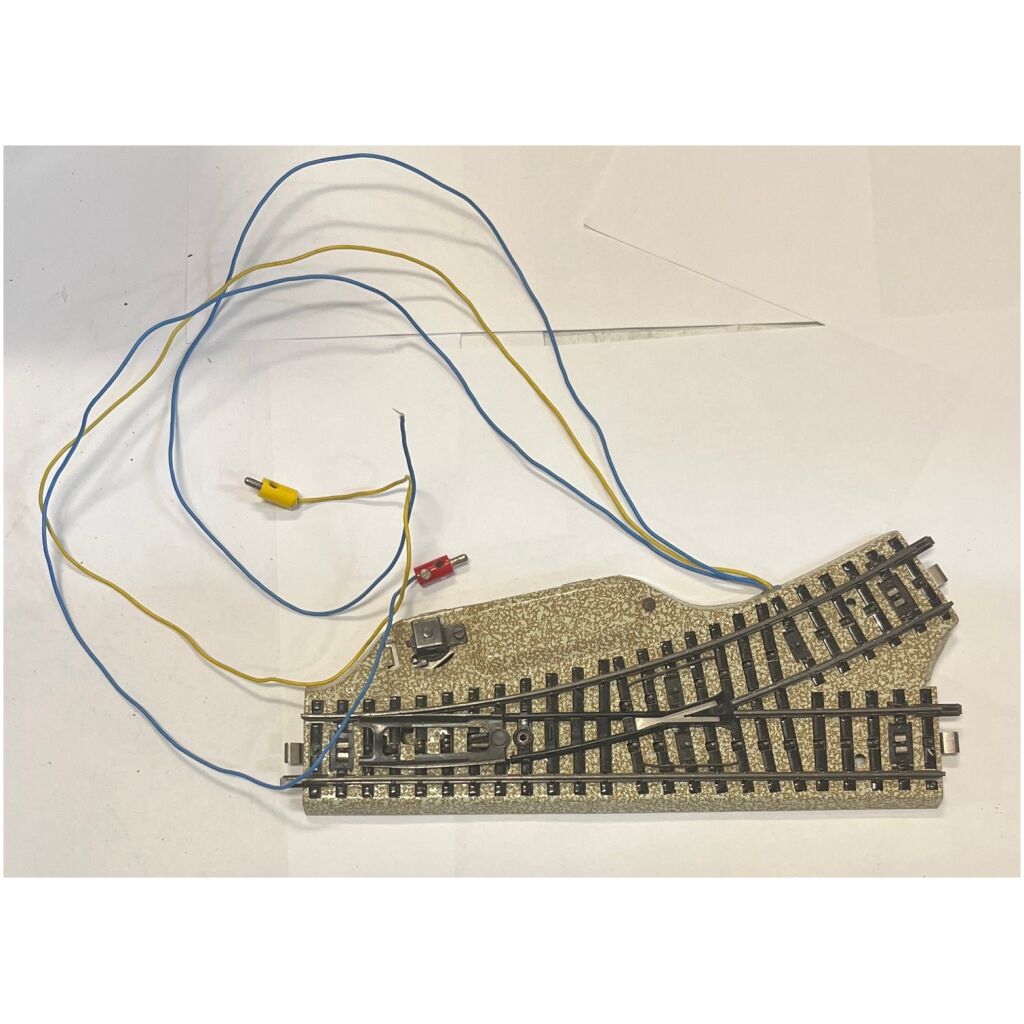 Parti räls / skenor varav en växel totalt 27 skenor Märklin tågbana