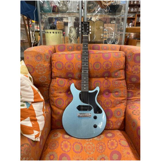 Harley Benton DC-Junior Pelham Blue BEG!