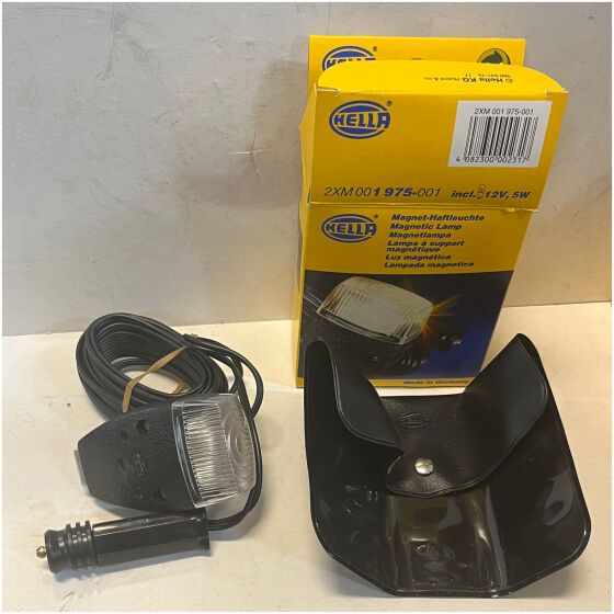 Magnetlampa med kraftig magnet 12V 5W 4,5m kabel till cigg-uttaget Hella 2XM0019