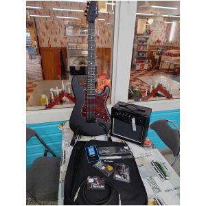 Gitarrpaket med Harley Benton ST-20HSS SBK Standard Series