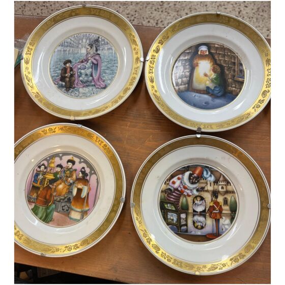 10 stycken Royal Copenhagen Hans Christians Andersen Plates tallrikar