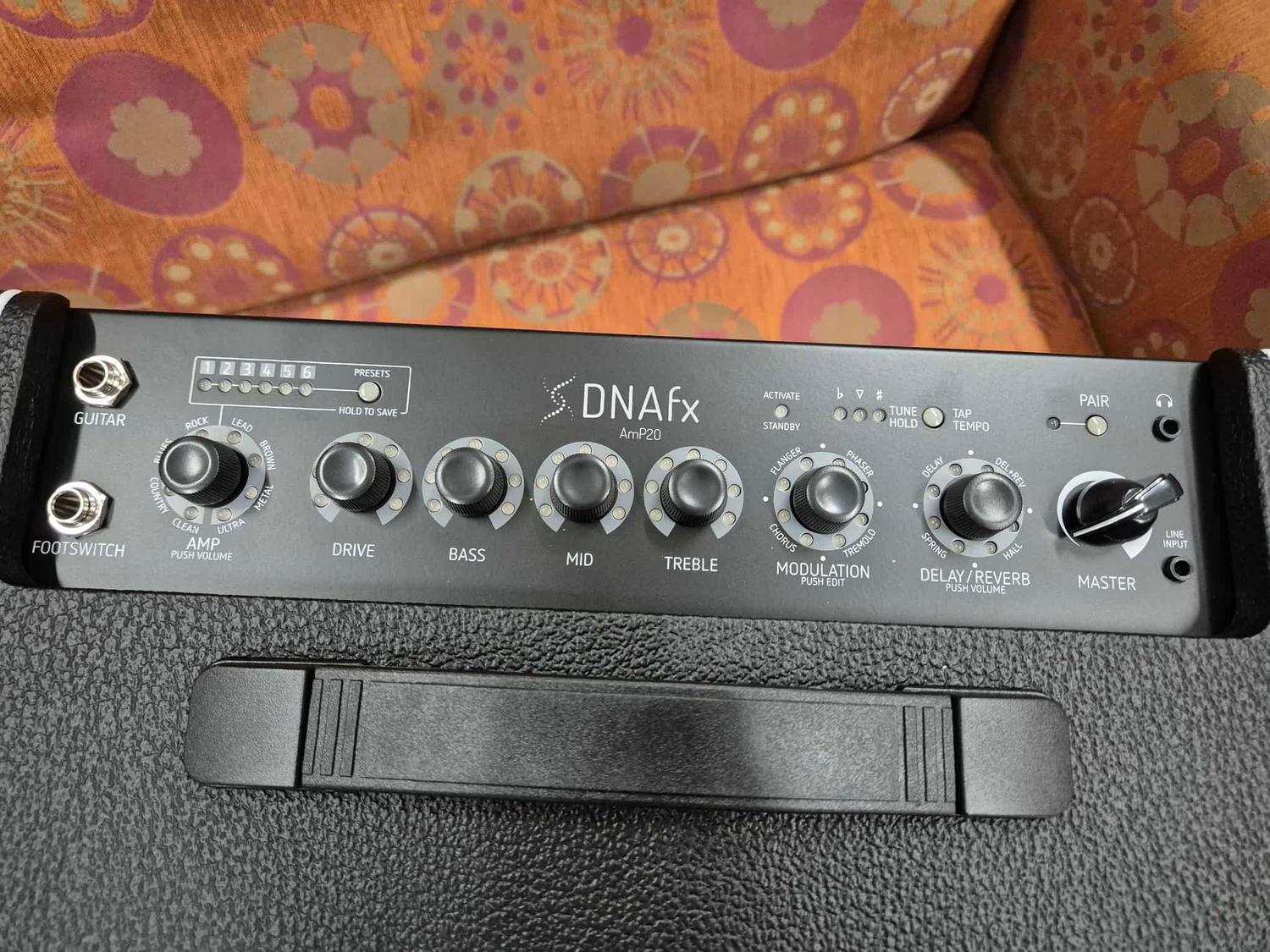 Harley Benton DNAFX AmP20 gitarrförstärkare