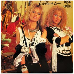Dollie de Luxe - Rock Vs. Opera (LP, Album)