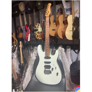 Harley Benton Fusion III Roasted -white