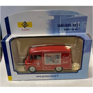 Ålands Posten bil nr 11 2004 Morris LD van 1959 God Jul skala 1:50 Lledo / Corgi