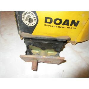 UNIK CHANS: Motorfäste Ford/Mercury 1961–62 (NOS) – DOAN 2209