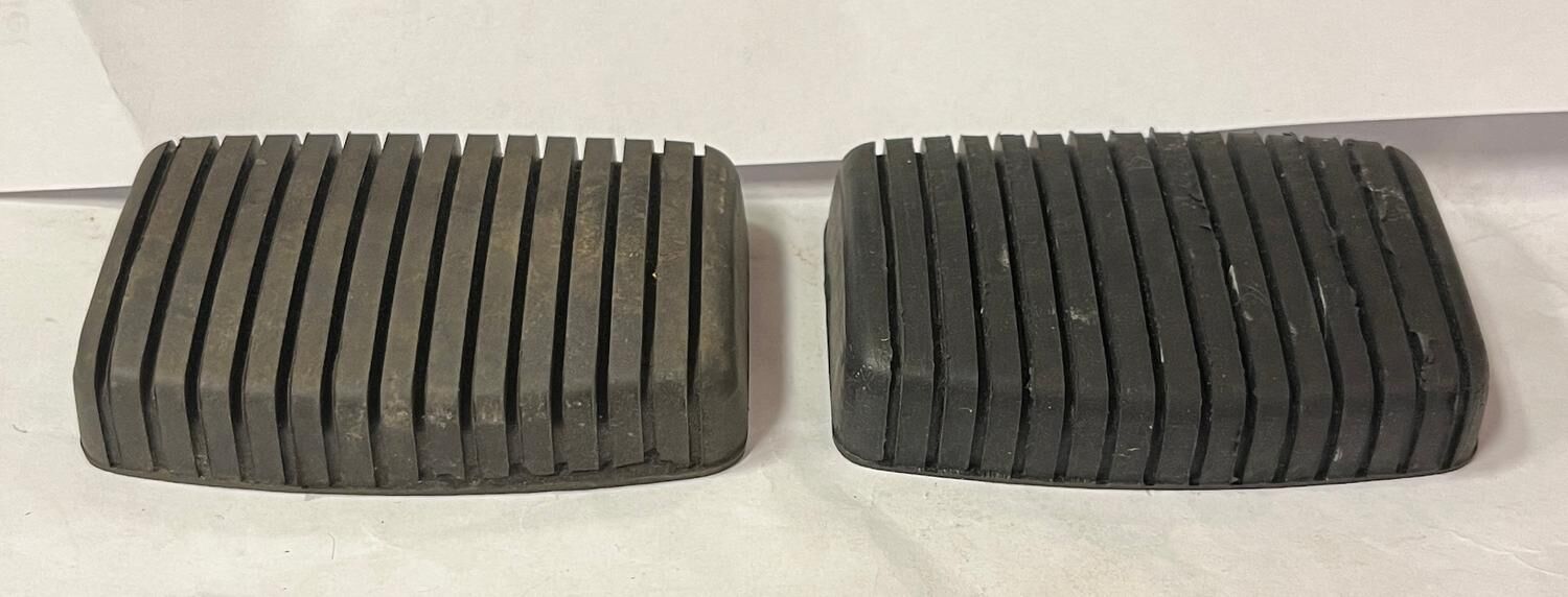 Pedalgummin broms & koppling Pontiac 1935-63, Olds 1934-39, GM C511028R NOS