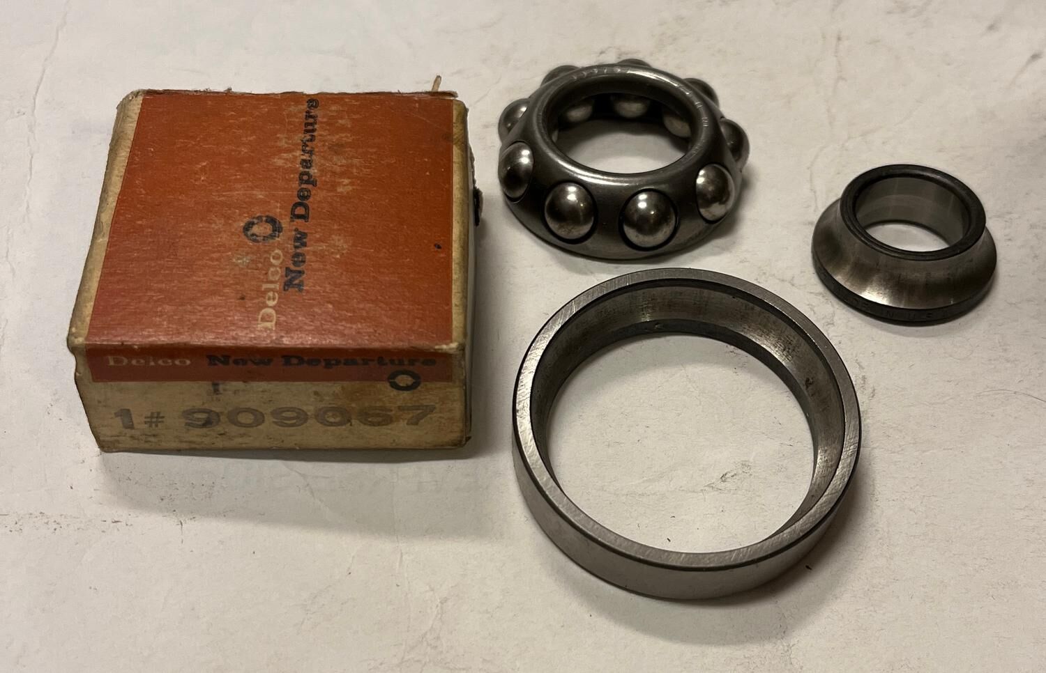 Hjullager yttre fram Chev Pontiac Olds 1946-62, Delco 909067 , B67