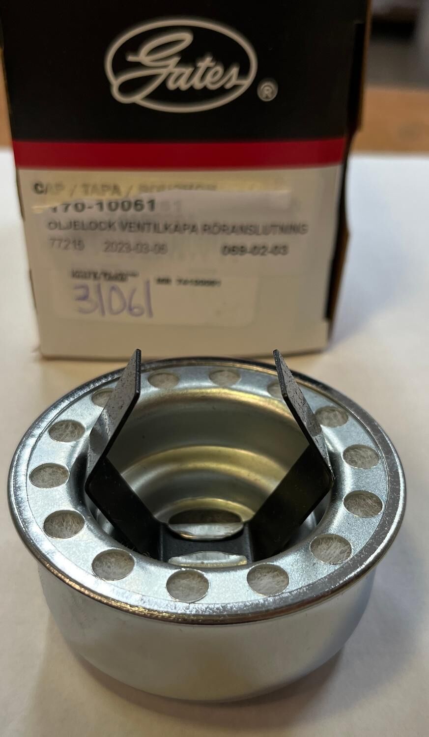 Oljelock ventilkåpa röranslutning 38mm Mopar GM Ford 1939-1967, Gates 31061 - Bild 2
