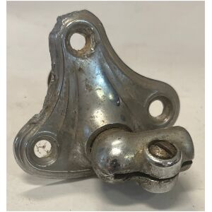 Solskyddsfäste vänster 1941-1954 Buick Olds Chev  Pontiac GM 4113902 begagnad