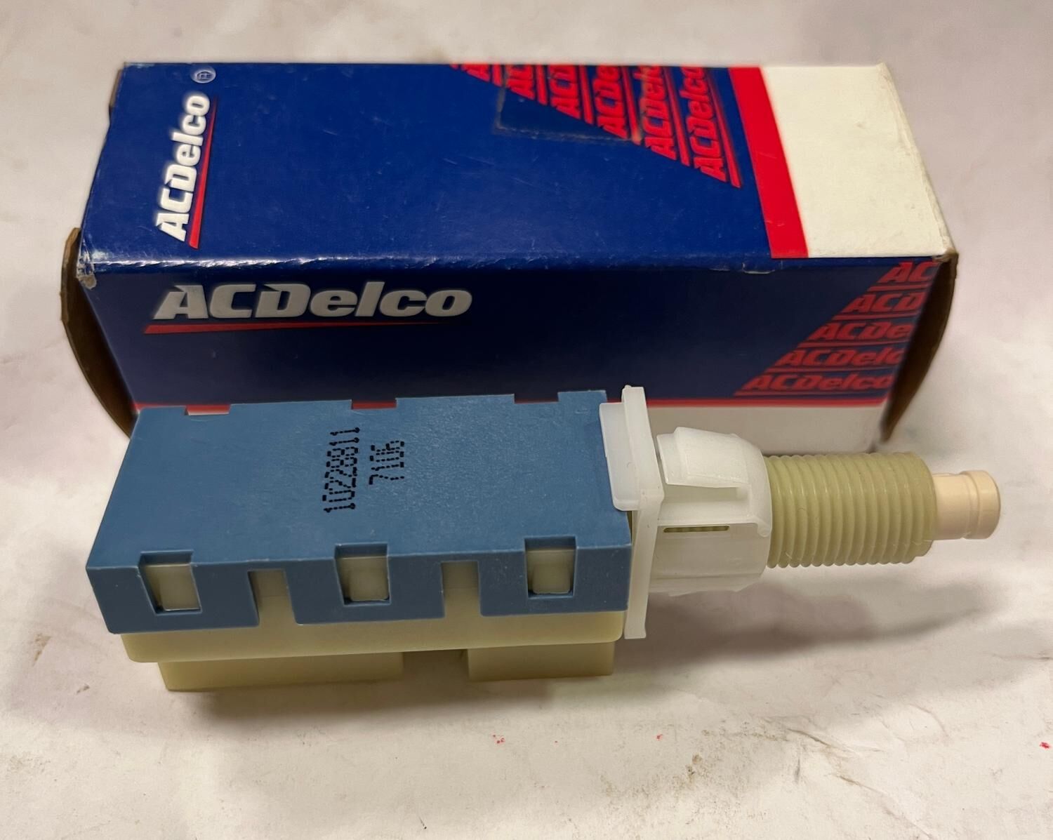 Bromsljuskontakt Buick Chev Olds Pontiac 1994-95, AC Delco D1566D 10228811 - Bild 4