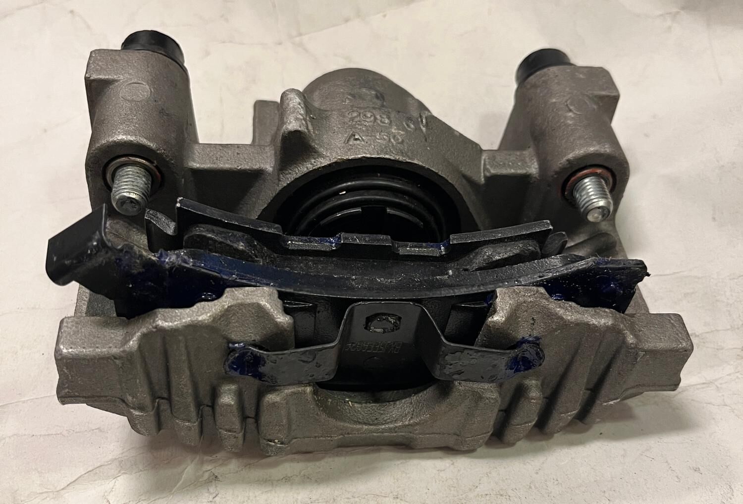 Bromsok vänster bak Pontiac Fiero 1984-87, Bendix L55379M - Bild 2