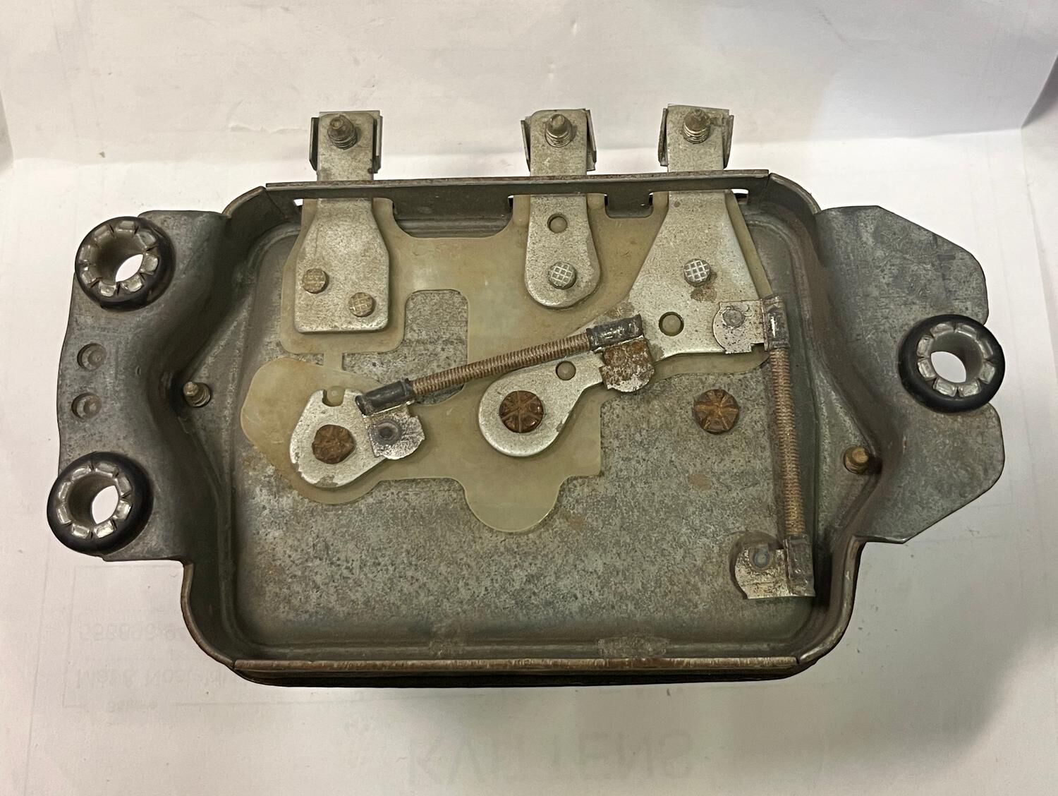 Laddningsrelä 6V 45A Chev Jeep Nash 1948-70 , Delco Remy 1118828E - Bild 2