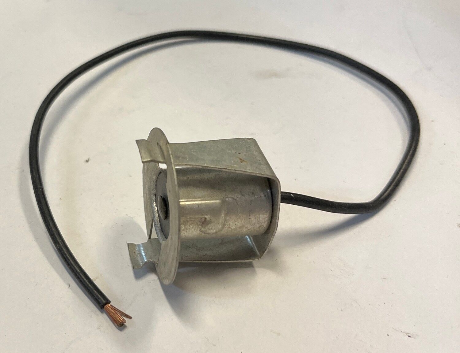 LAMPHÅLLARE 1-POLIG GM FORD MOPAR 7/8″-1-1/8″