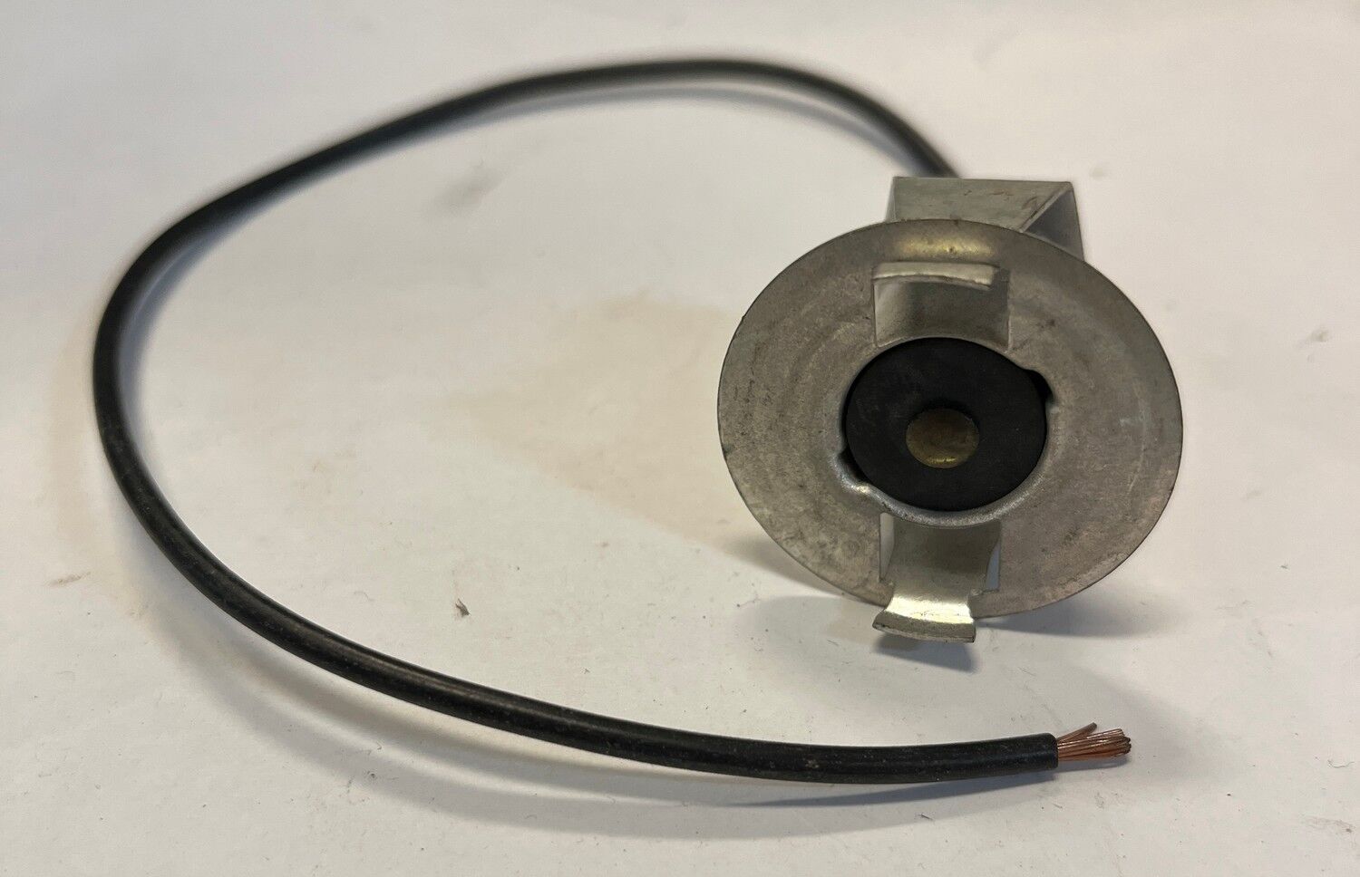 LAMPHÅLLARE 1-POLIG GM FORD MOPAR 7/8″-1-1/8″ - Bild 2