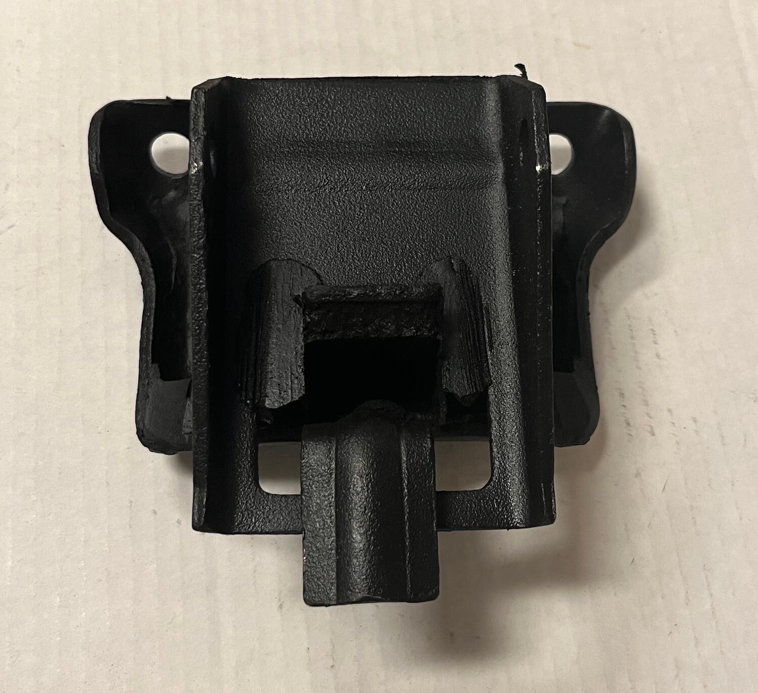 Motorfäste GM V6 196-252cui 1975-87, AMGAUGE 2384