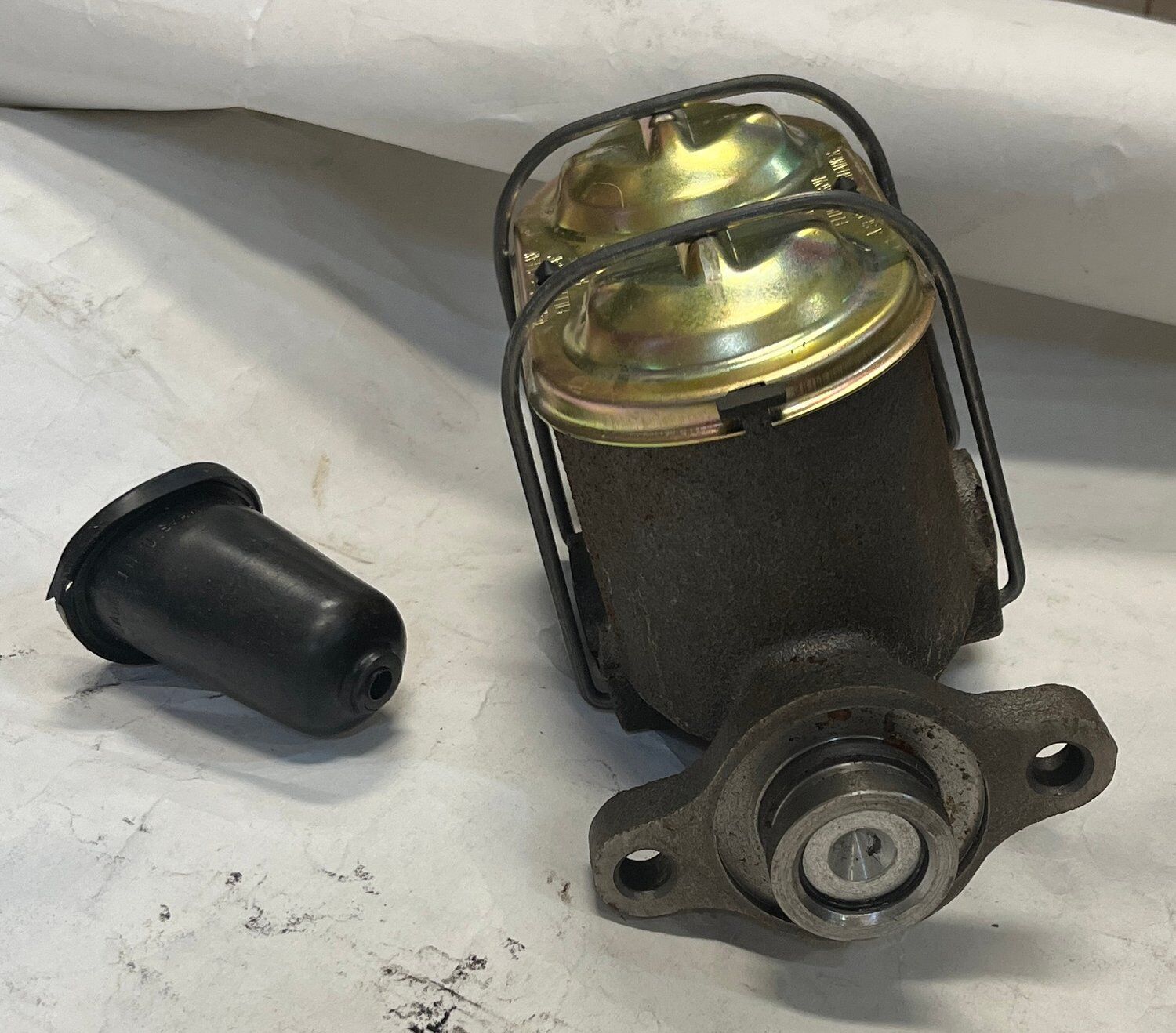 Huvudcylinder Buick Olds Pontiac 1967-72 Jeep 1974-76 Bendix 11479 - Bild 2