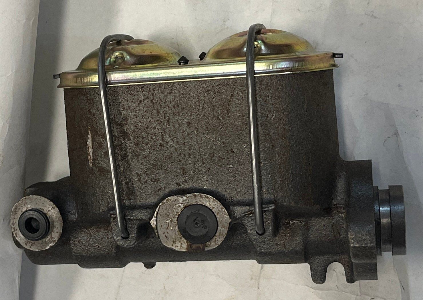 Huvudcylinder Buick Olds Pontiac 1967-72 Jeep 1974-76 Bendix 11479 - Bild 3