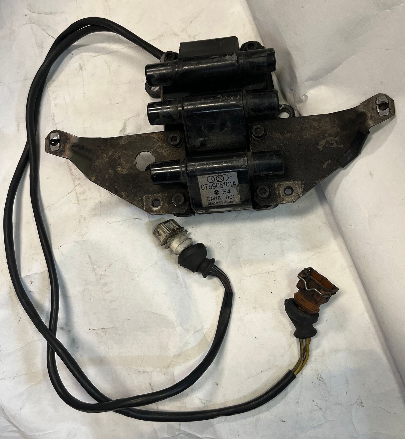TÄNDSPOLE 12V AUDI 1992-1998 , AUDI 078905101A