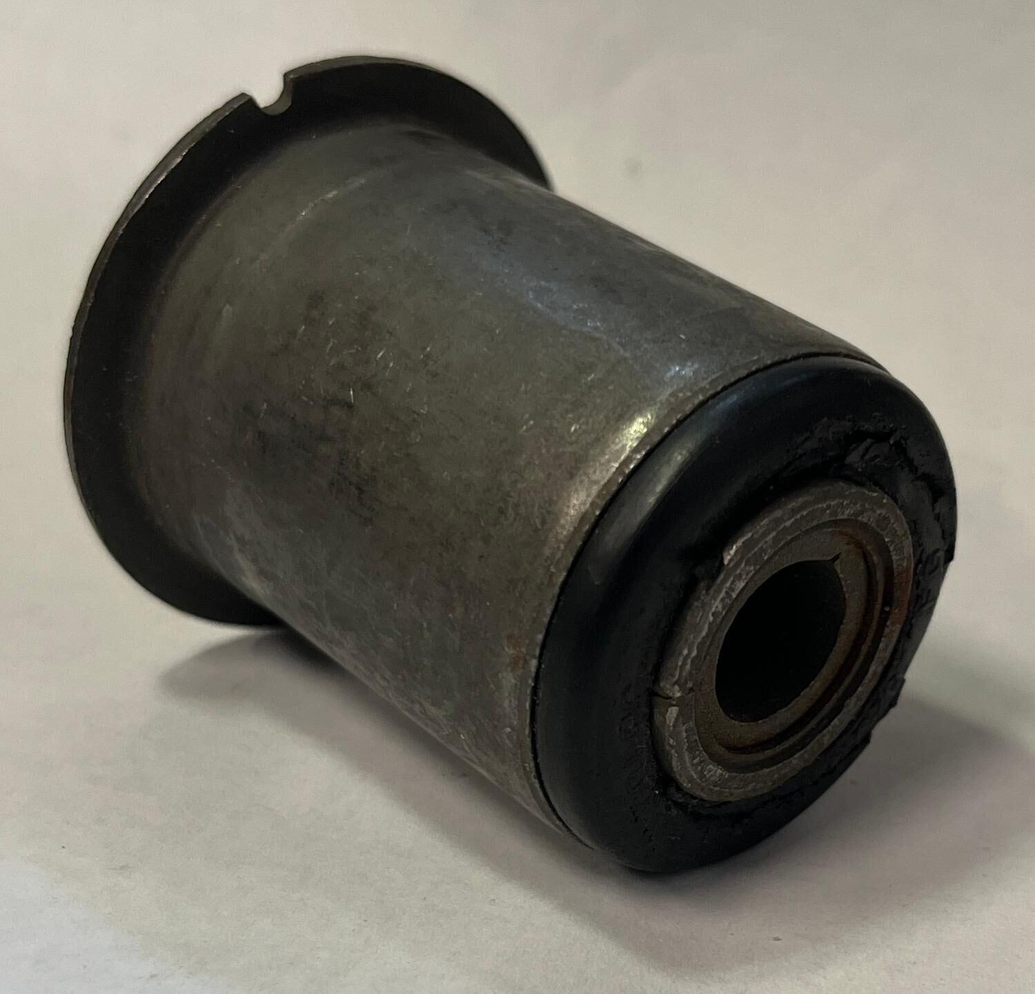 Bussning front nedre bärarm GM 1964-1970 , Harris Silentbloc 62447 - Bild 2