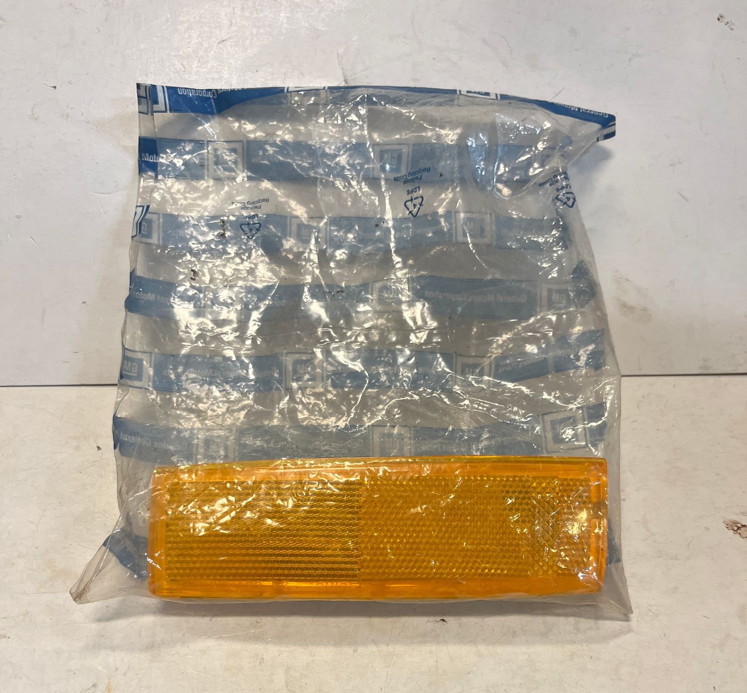 Blinkersglas fram Chevrolet S10 82-94, GMC 82-93, Olds 91-94, GM 929917 NOS