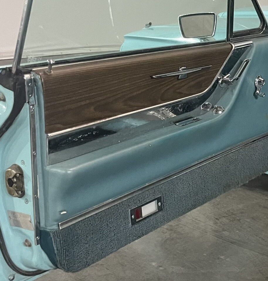 Dörrbelysning Door courtesy light Ford Thunderbird 1965-66 , Fomoco C5SB-13739A - Bild 3