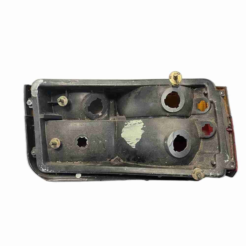 Baklykta höger Buick Century 1978-1979 GM RH 5969144 - Bild 2