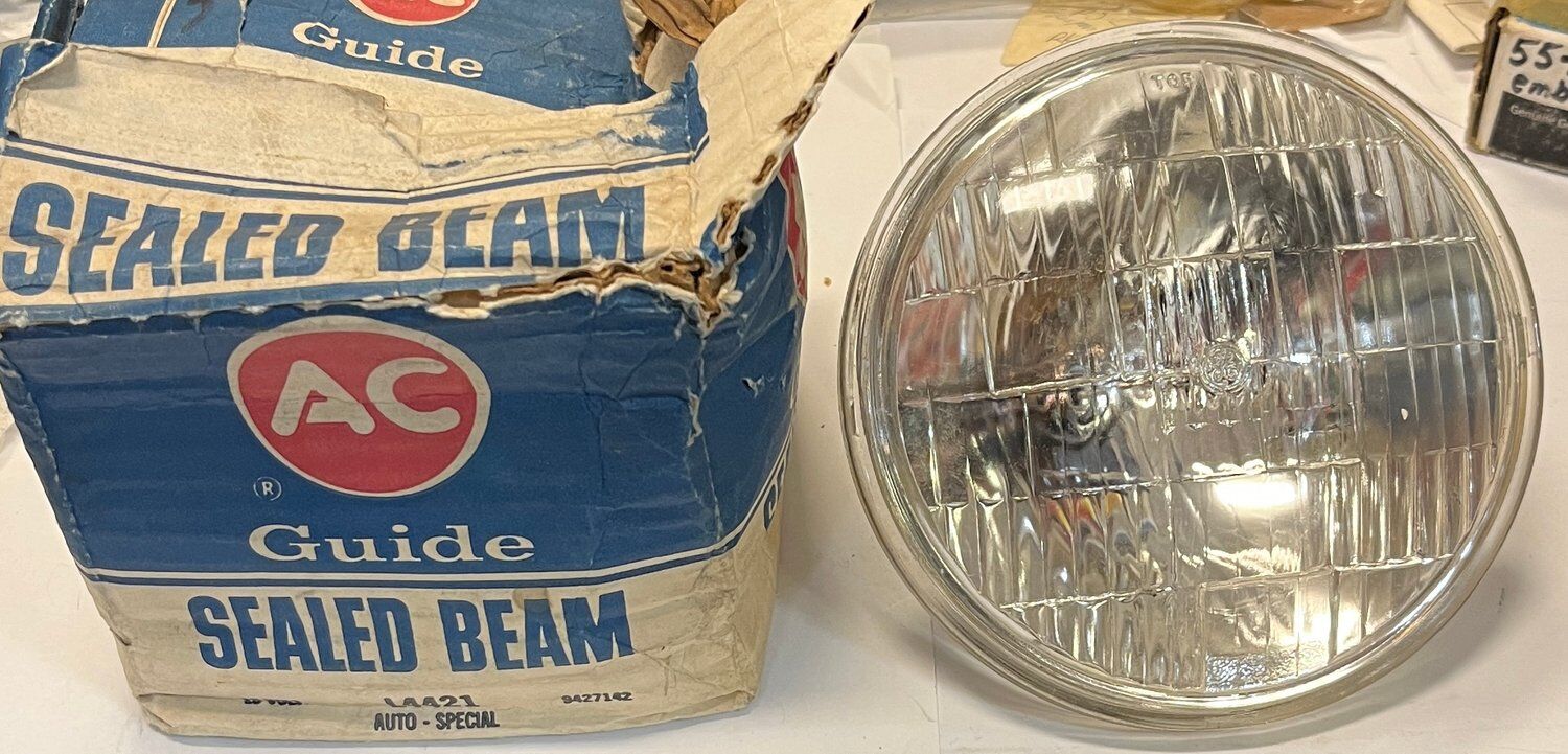 General Electric GE 4031 Sealed Beam 6V strålkastare till GM Willys och Harley
