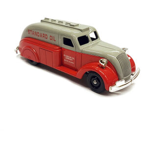 Steamline Tank Truck Chevron by Lledo